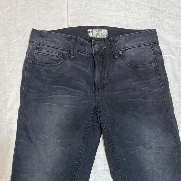 Free People Faded Black Jeans with calf zipper-discontinued style- women 24 - Picture 2 of 9
